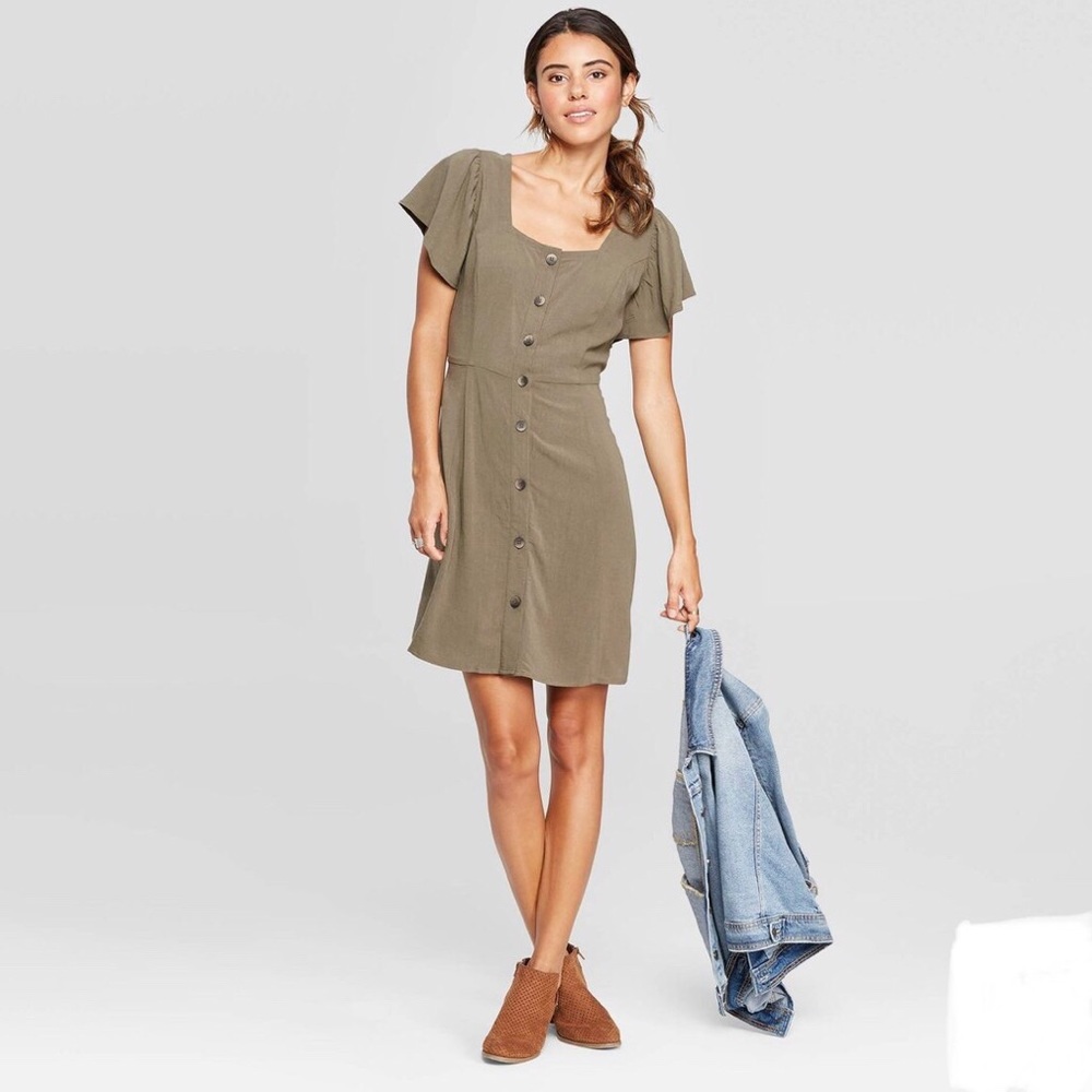Universal Thread flutter sleeve button front dress